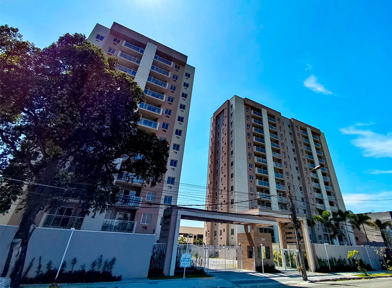 Condomínio Campo dos Afonsos em Rio de Janeiro