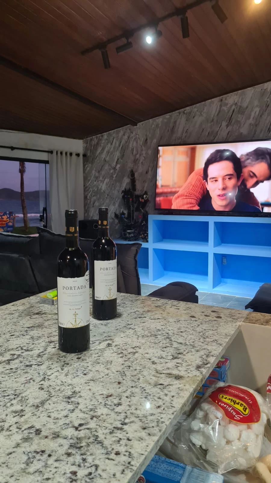 Imagem Casa com 4 Quartos para Temporada, 250 m² em Santo Antônio (Tamoios) - Cabo Frio