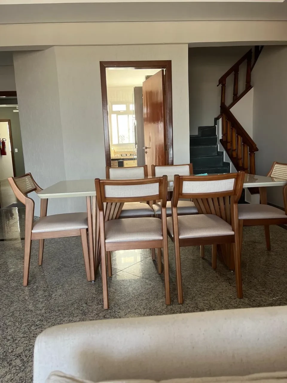 Imagem Cobertura com 4 Quartos para Alugar, 250 m² em Centro-Sul - Cuiabá