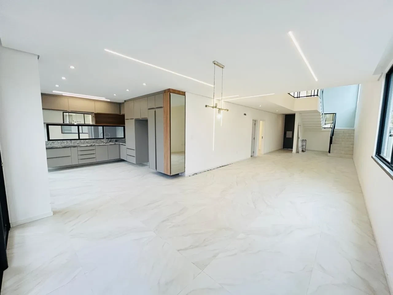 Imagem Casa de Condomínio com 4 Quartos à Venda, 317 m² em Centro - Eusébio