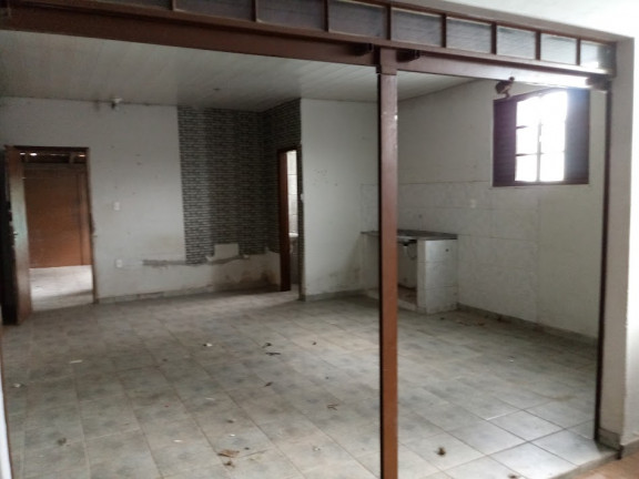 Casa com 3 Quartos à Venda, 250 m² em Taguatinga Norte (Taguatinga) - Brasília