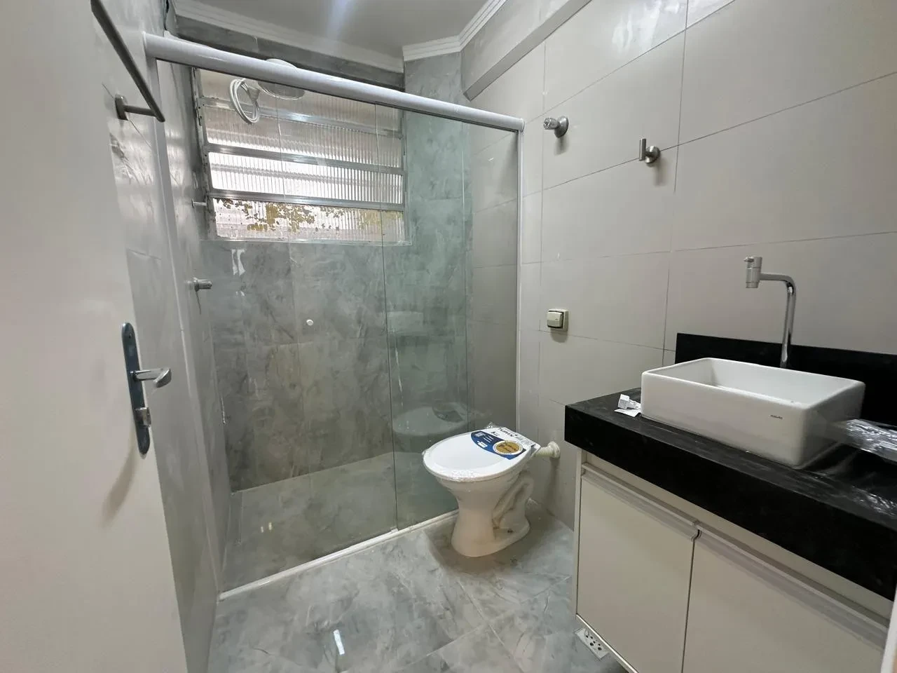 Imagem Kitnet com 1 Quarto à Venda, 33 m² em Canto do Forte - Praia Grande