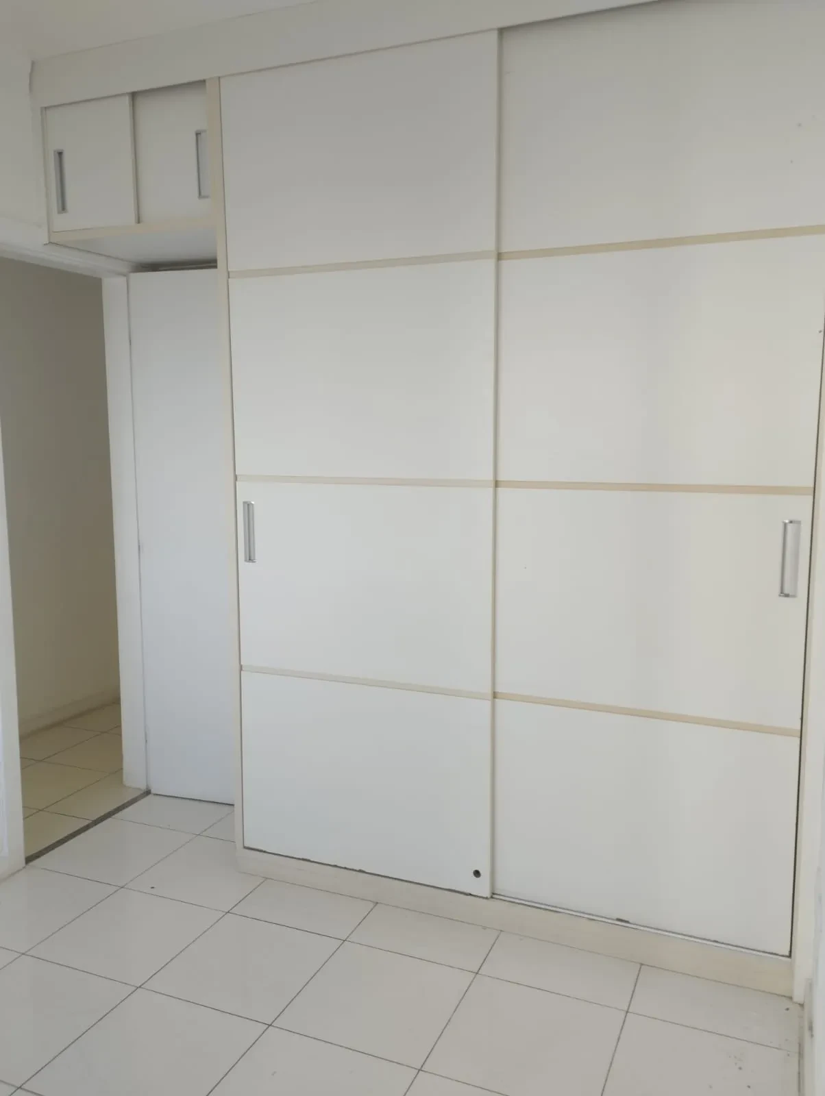 Imagem Apartamento com 3 Quartos à Venda, 80 metros em Stiep - Salvador