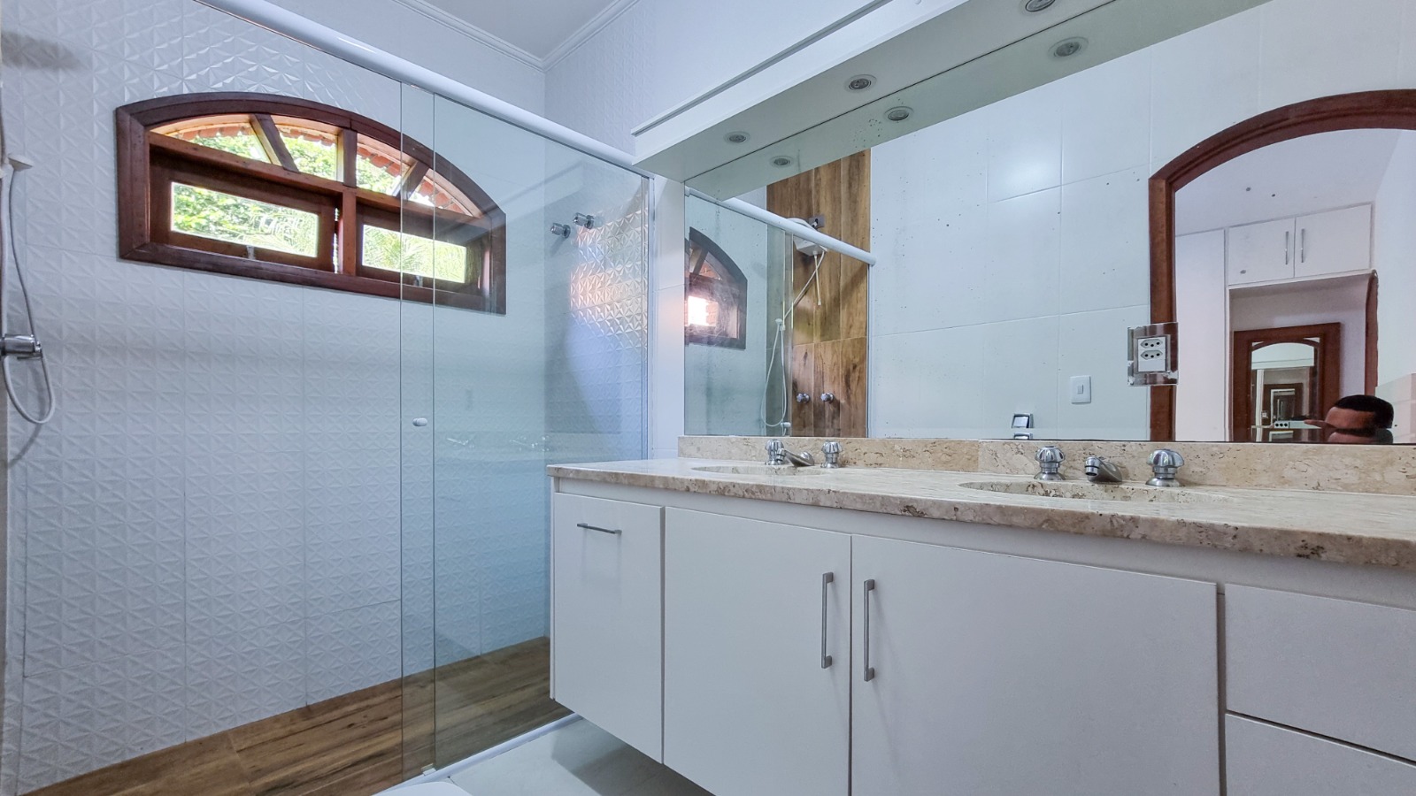 Imagem Casa de Condomínio com 3 Quartos à Venda, 250 m²em Alphaville - Santana de Parnaíba