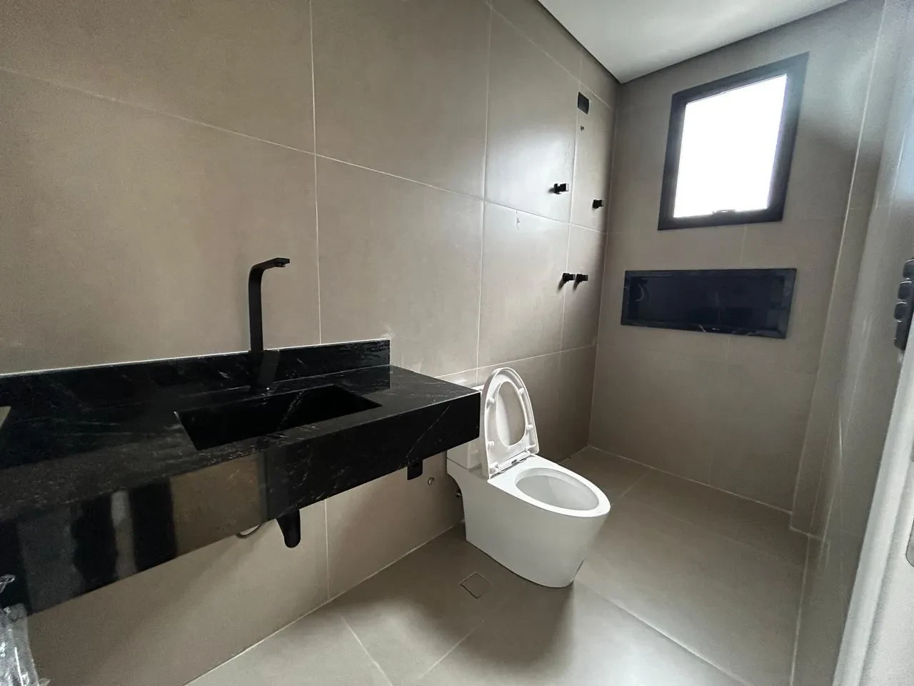 Imagem Casa com 3 Quartos à Venda, 330 m² em Aparecida - Santos