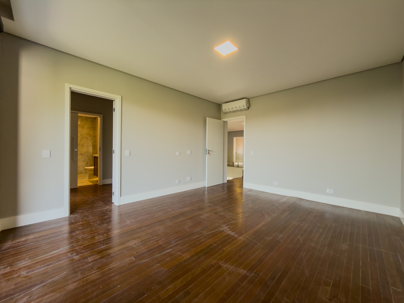 Imagem Casa de Condomínio com 4 Quartos à Venda, 489 m² em Paiol Velho - Santana de Parnaíba