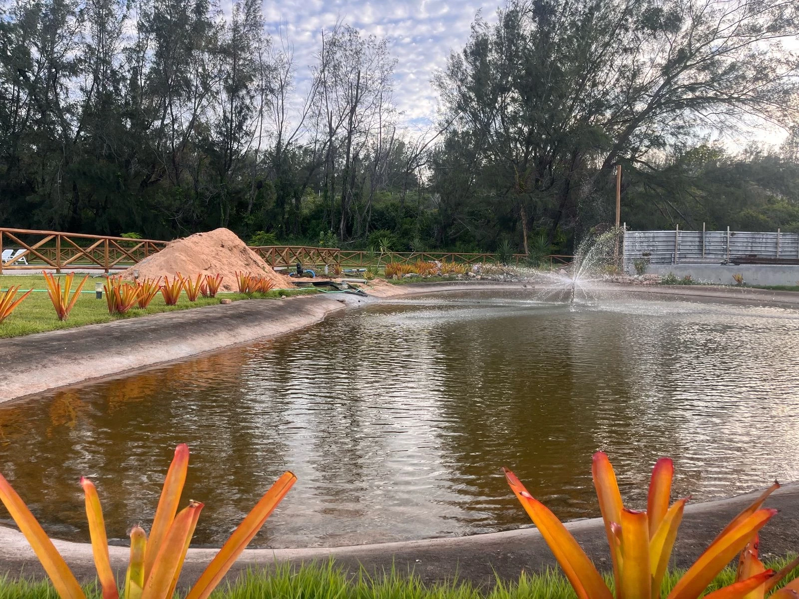 Imagem Terreno em Condomínio à Venda, 404 m² em Cumbuco - Caucaia