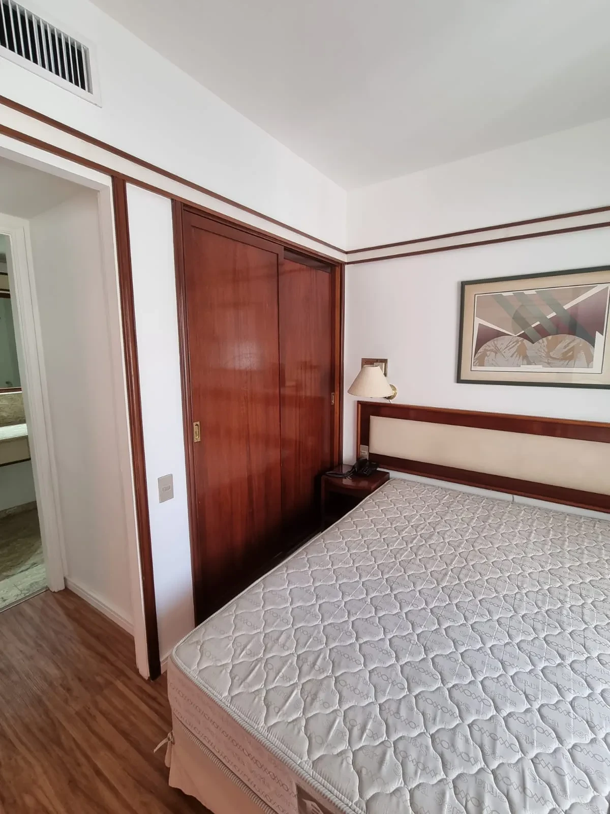 Flat com 1 Quarto à Venda ou Locação, 27 m² em Vila Clementino - São Paulo
