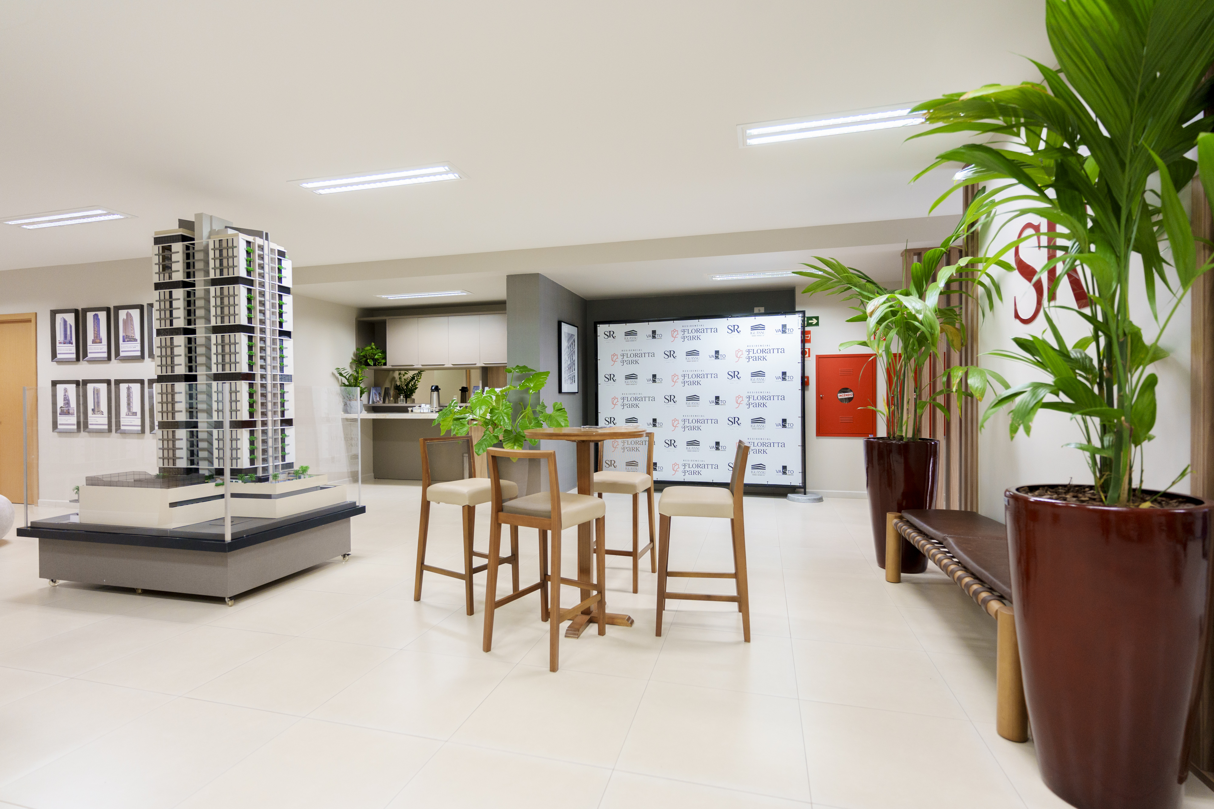 Imagem Sala Comercial à Venda, 626 m² em Centro - Cascavel