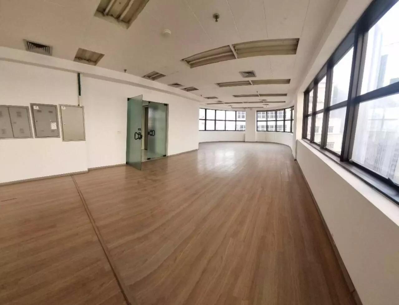 Imagem Sala Comercial à Venda ou Locação, 188 m² em Vila Buarque - São Paulo