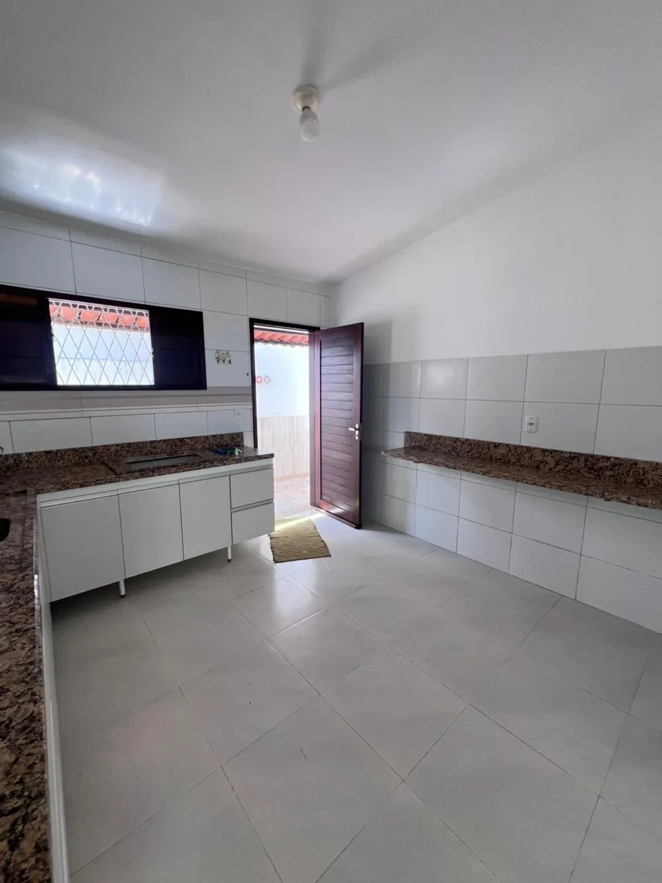 Imagem Casa com 3 Quartos à Venda, 210 m² em Vale do Sol - Parnamirim