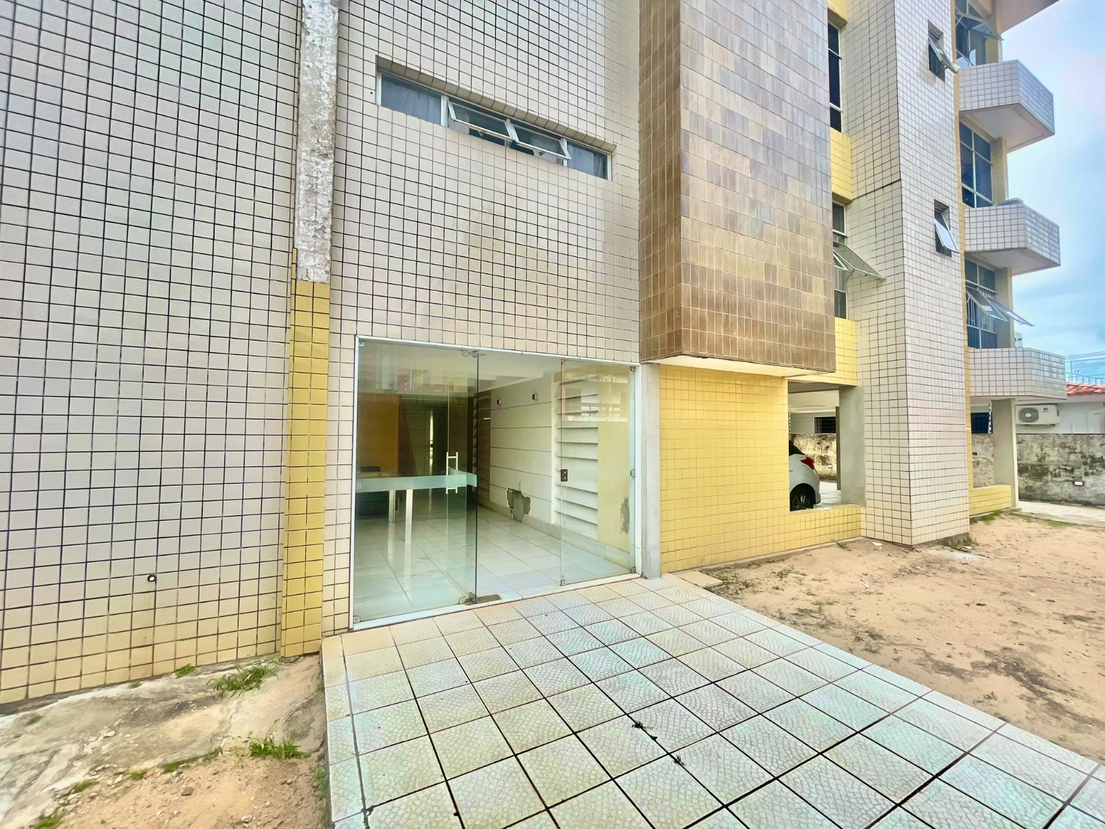 Imagem Apartamento com 3 Quartos à Venda, 131 m²em Alecrim - Natal