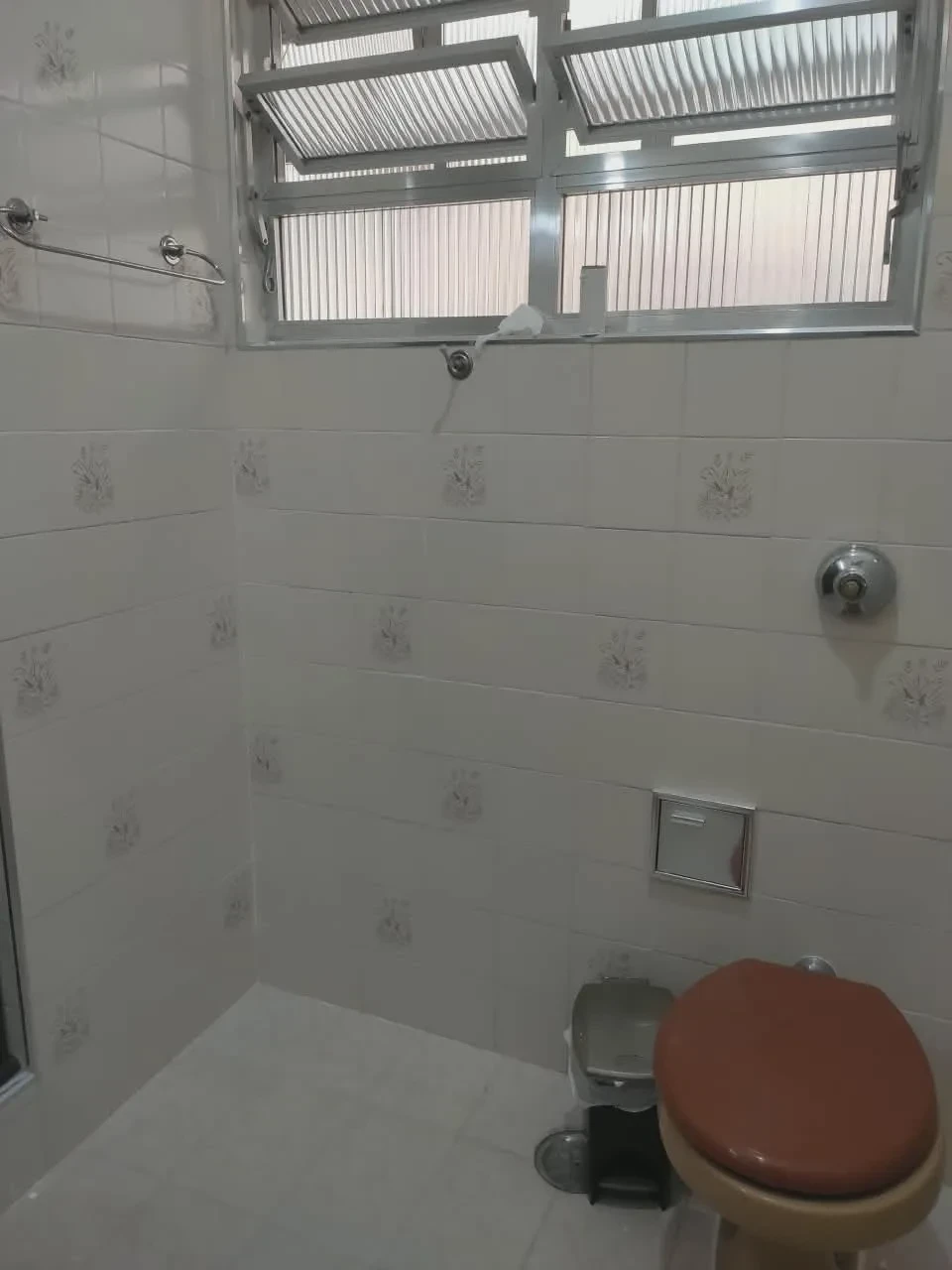 Imagem Apartamento com 2 Quartos à Venda, 60 m² em Encruzilhada - Santos