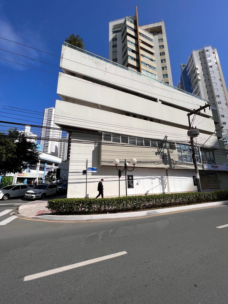 Sala Comercial à Venda, 656 m² em Centro - Balneário Camboriú