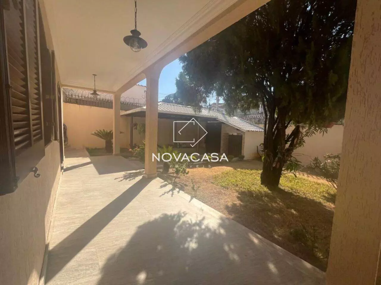 Foto do imóvel: Casa com 4 Quartos à Venda, 380 m² em Santa Mônica - Belo Horizonte