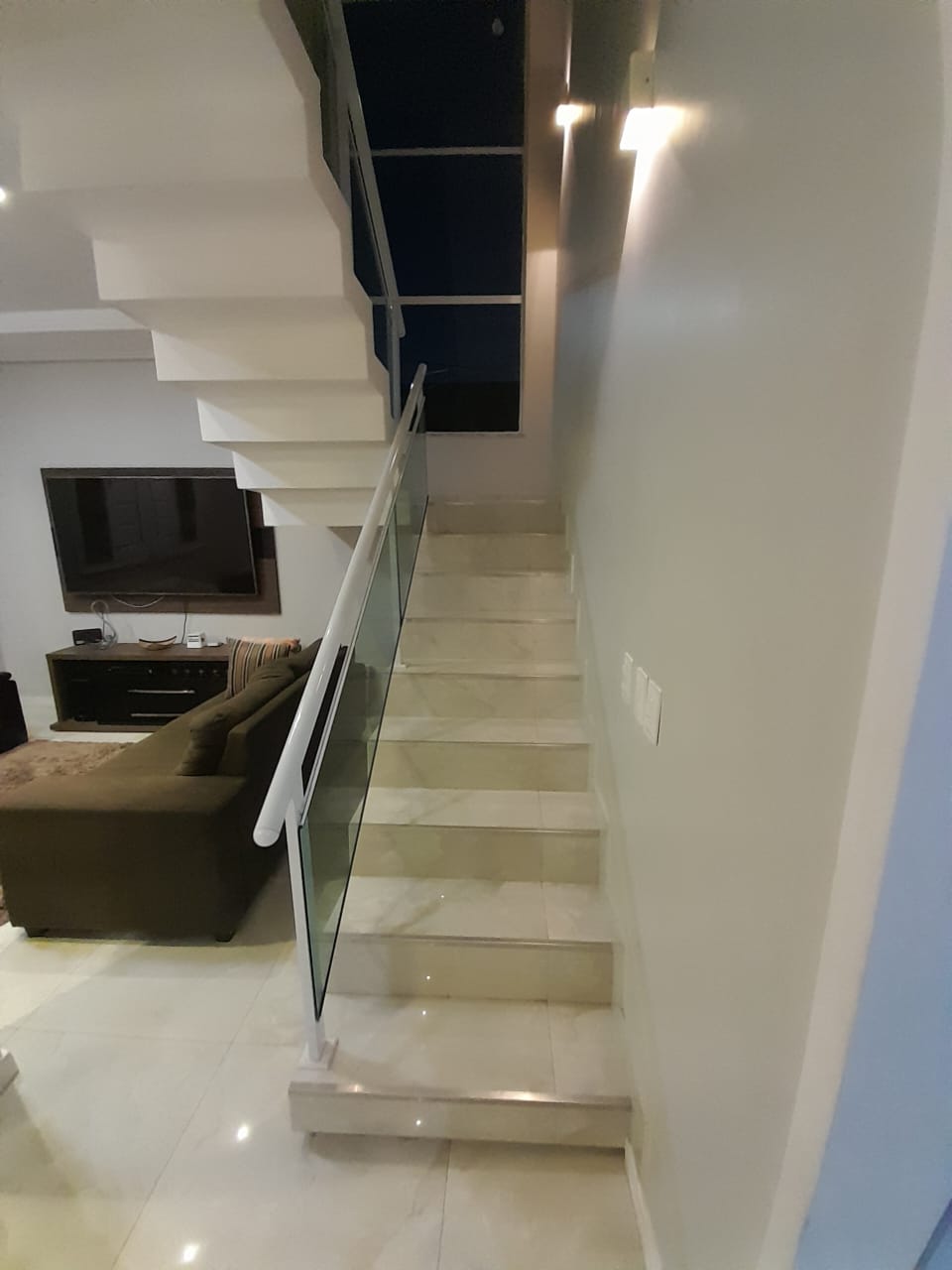 Imagem Casa com 3 Quartos à Venda, 230 m²em Maraponga - Fortaleza