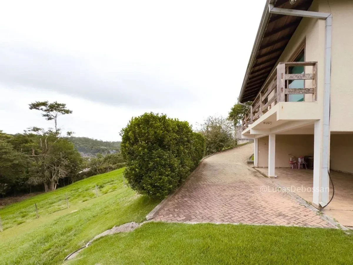 Imagem Casa com 2 Quartos à Venda, 150 metros em Caputera - Cotia