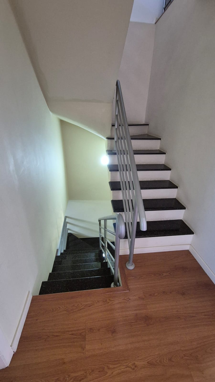 Foto do imóvel: Sobrado com 3 Quartos à Venda, 177 m² em Cajuru - Curitiba