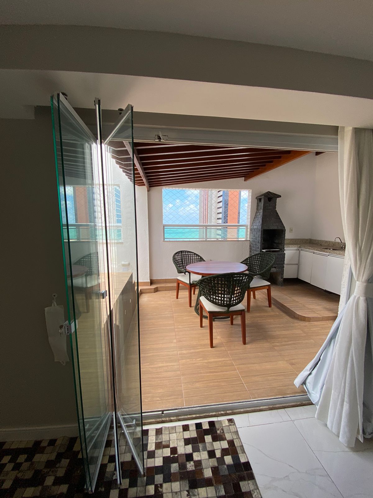 Imagem Casa de Condomínio com 5 Quartos à Venda, 252 m² em Cidade Alpha - Eusébio