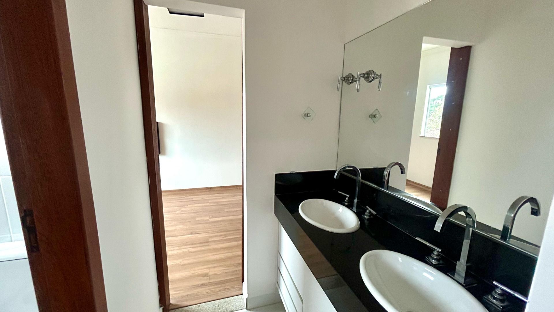 Imagem Casa com 3 Quartos à Venda, 160 m² em Parque Jardim da Serra - Juiz de Fora