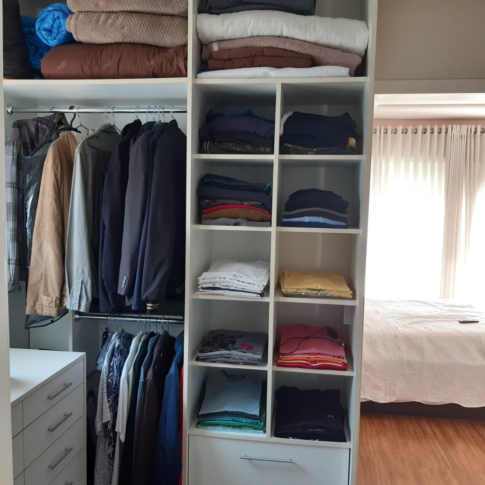 Foto do imóvel: Sobrado à Venda, 300 m² em Floresta - Joinville