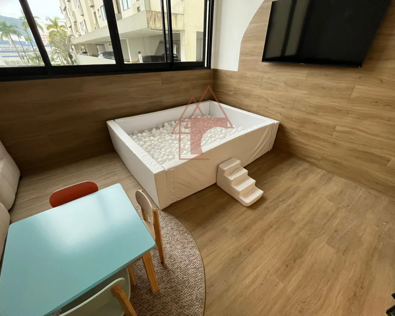Imagem Apartamento com 2 Quartos à Venda, 75 m² em José Menino - Santos