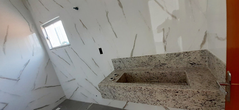 Imagem Sobrado com 3 Quartos à Venda,  em Setor Criméia Leste - Goiânia