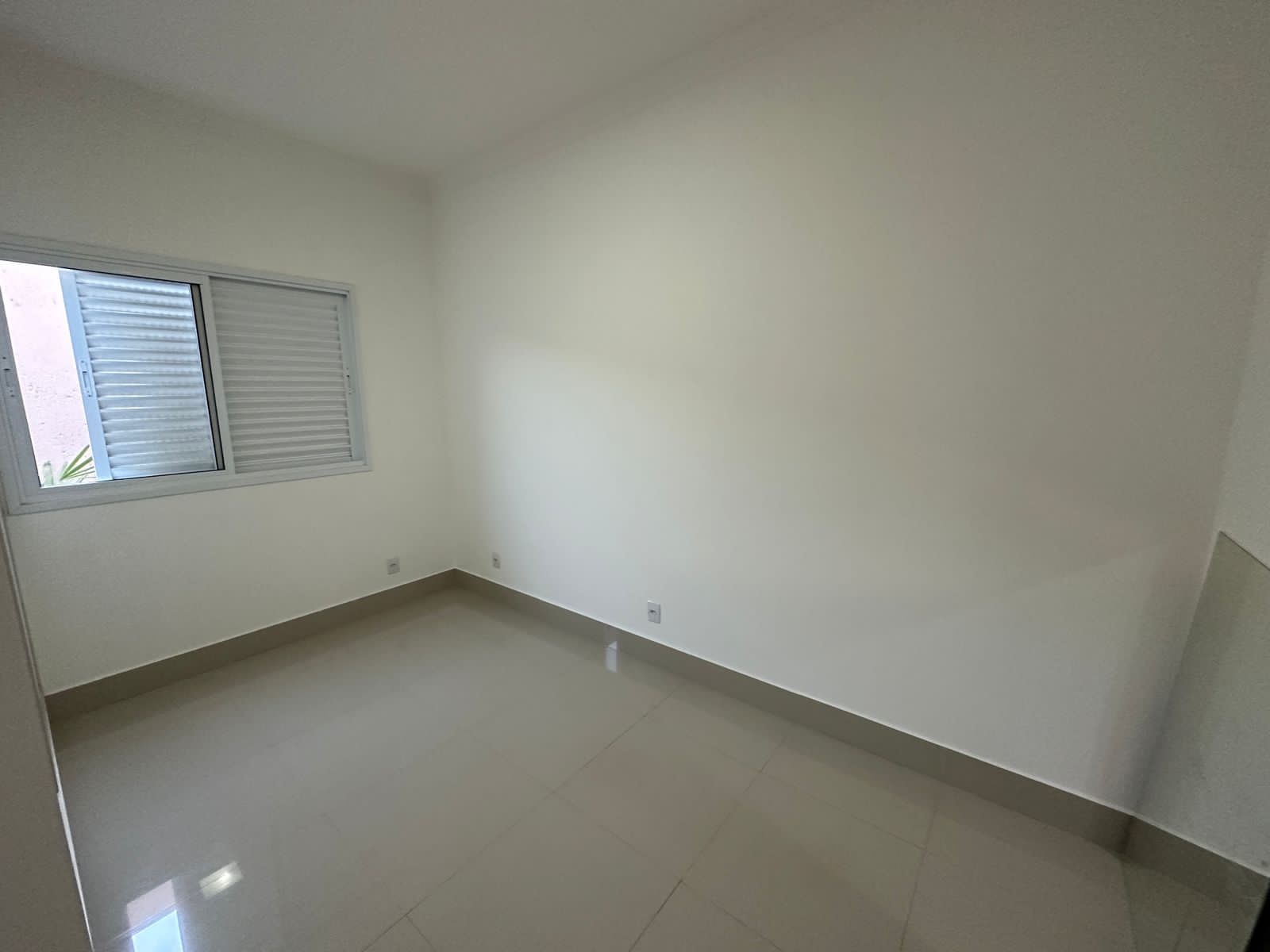 Imagem Casa com 3 Quartos à Venda, 150 m²em Alto Umuarama - Uberlândia