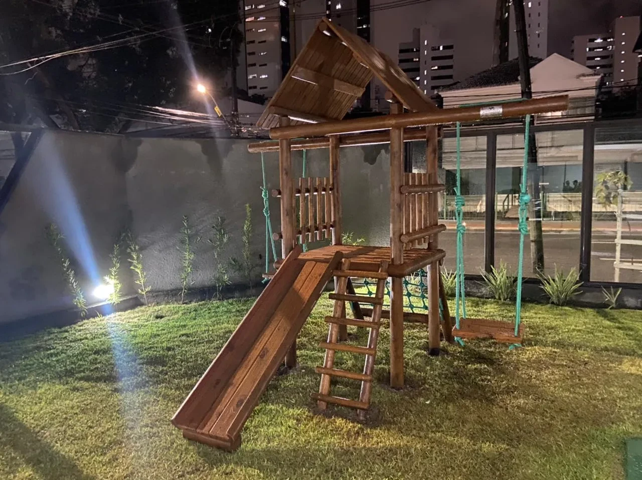 Imagem Apartamento com 2 Quartos à Venda, 46 m² em Madalena - Recife