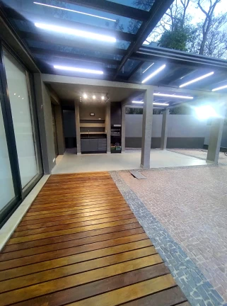 Imagem Casa de Condomínio com 4 Quartos à Venda, 285 m² em Itapetinga - Atibaia