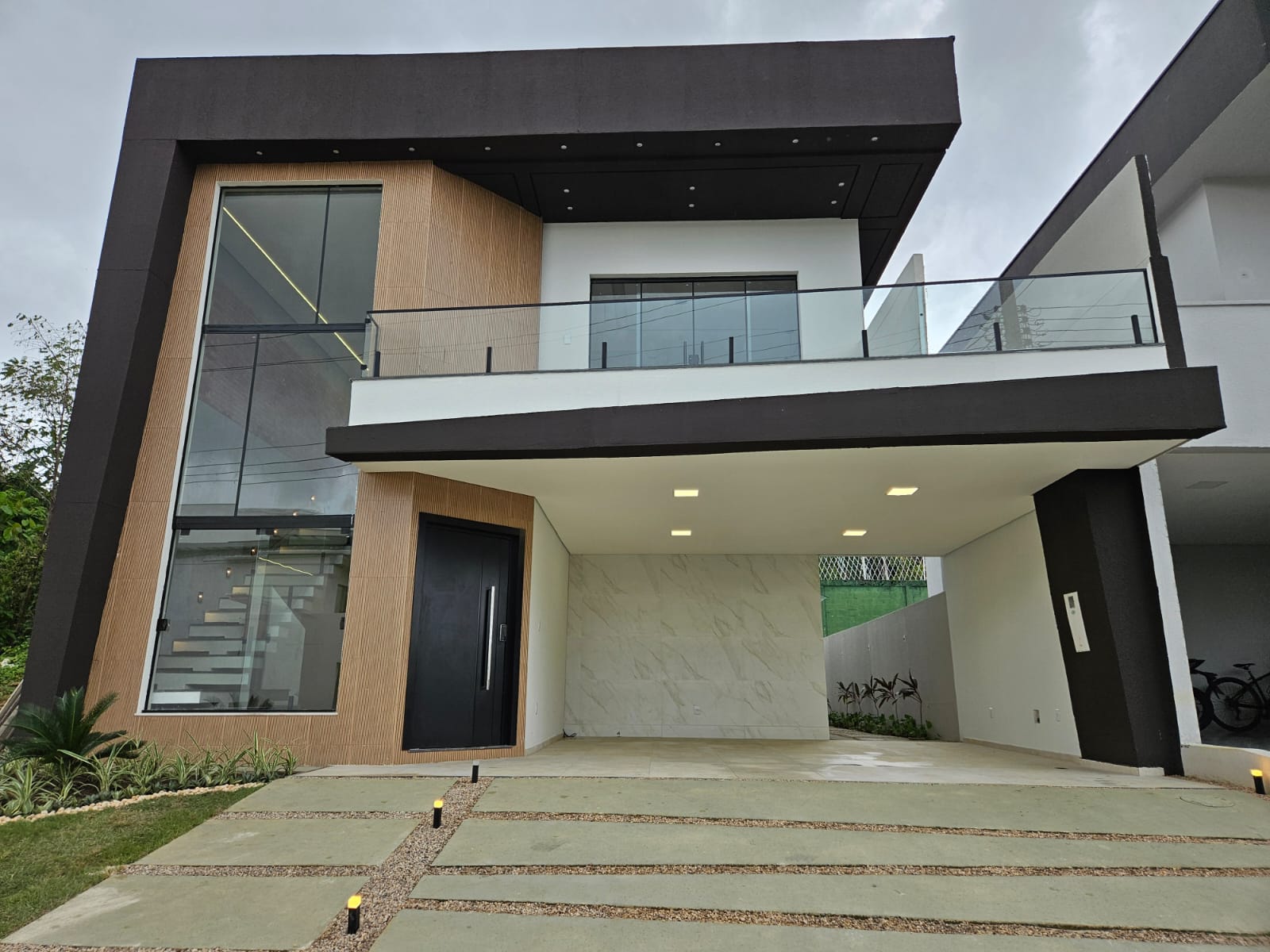 Imagem Casa com 4 Quartos à Venda, 241 m² em Ponta Negra - Manaus