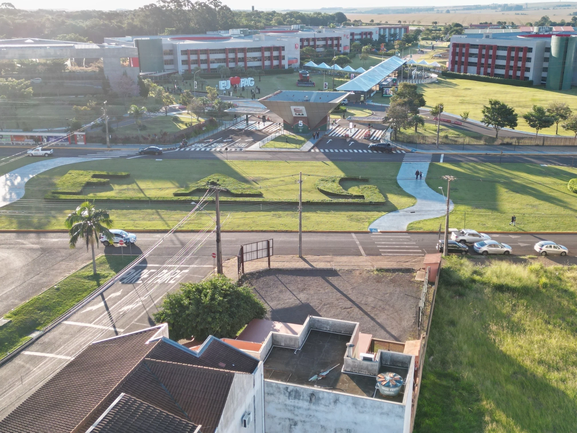 Foto do imóvel: Sala Comercial à Venda, 200 m² em FAG - Cascavel