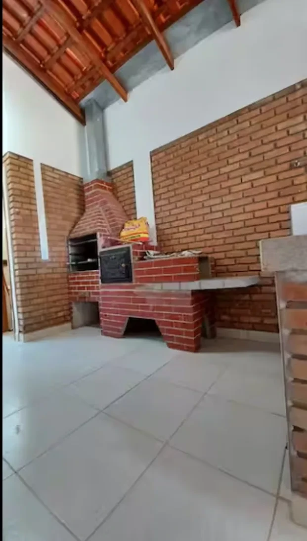 Imagem Casa de Condomínio com 3 Quartos à Venda, 130 metros em Setor Lagoa Quente - Caldas Novas