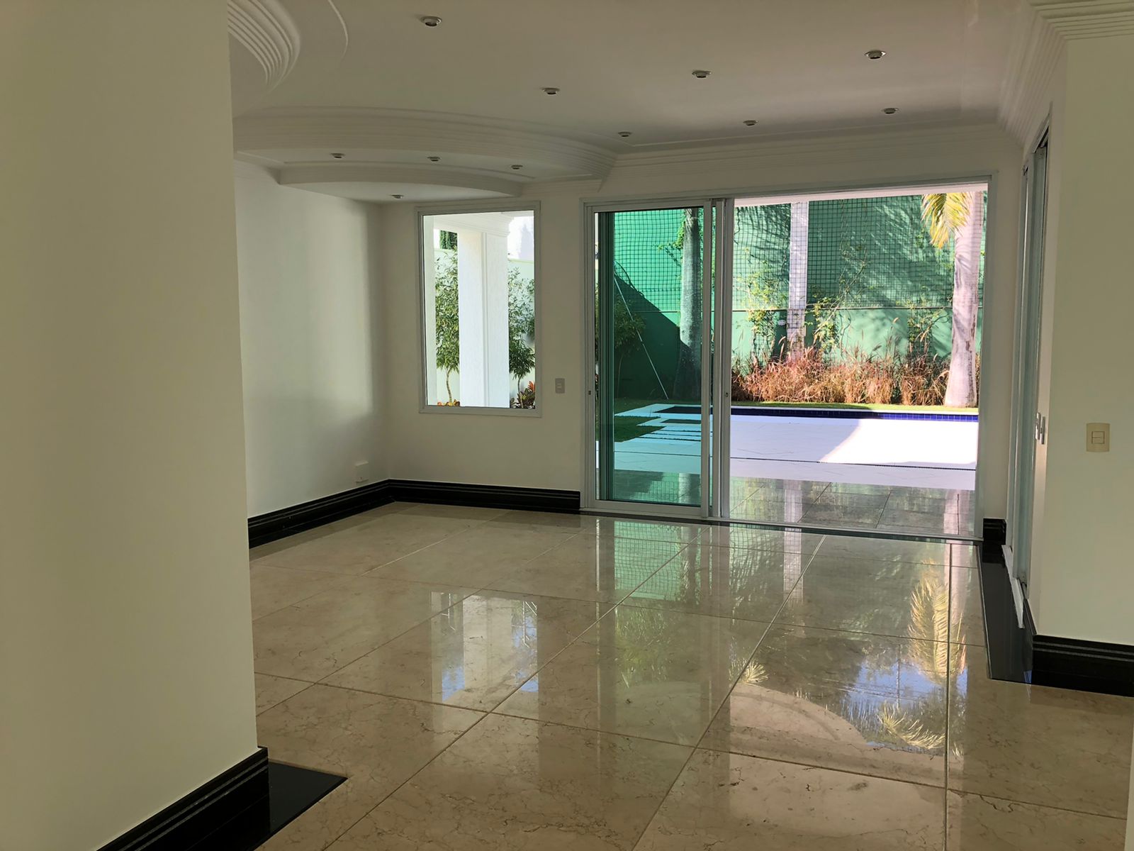 Imagem Casa de Condomínio com 5 Quartos à Venda ou Locação, 662 m²em Tamboré - Santana de Parnaíba