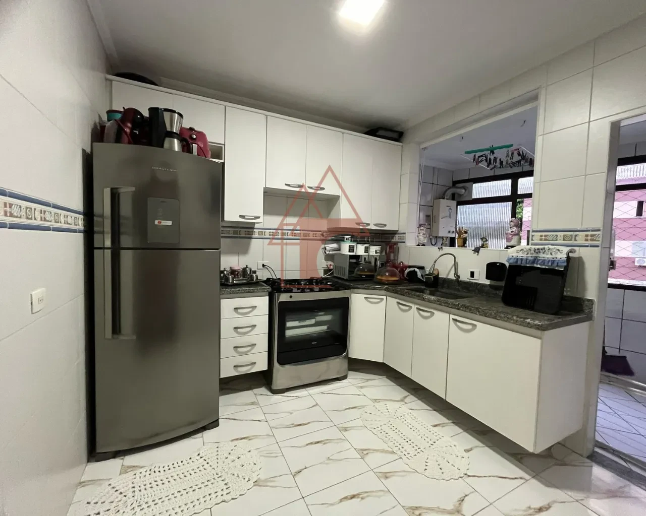 Imagem Apartamento com 2 Quartos à Venda, 69 m² em Encruzilhada - Santos