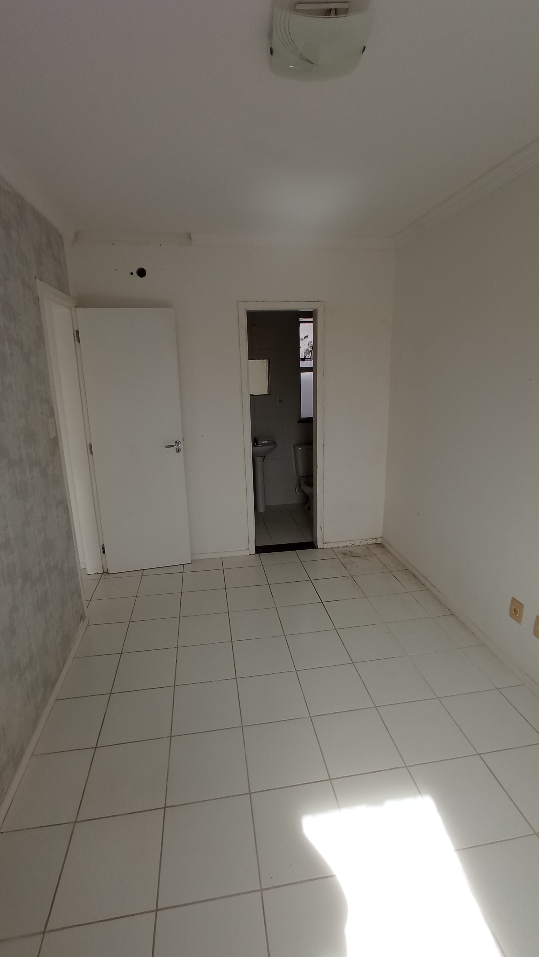 Imagem Apartamento com 2 Quartos à Venda, 55 m²em Vila de Abrantes (Abrantes) - Camaçari