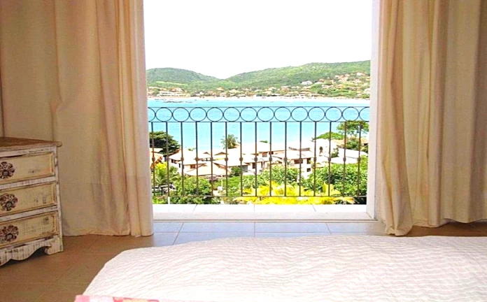 Imagem Casa com 6 Quartos à Venda, 650 m² em Ferradura - Armação dos Búzios