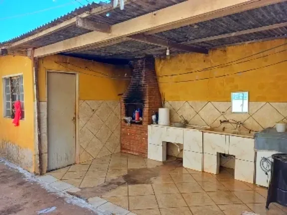 Imagem Casa com 2 Quartos à Venda, 100 m² em Astorga - Astorga