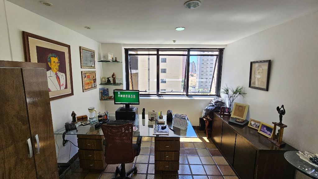Imagem Apartamento com 4 Quartos à Venda, 292 m²em Meireles - Fortaleza