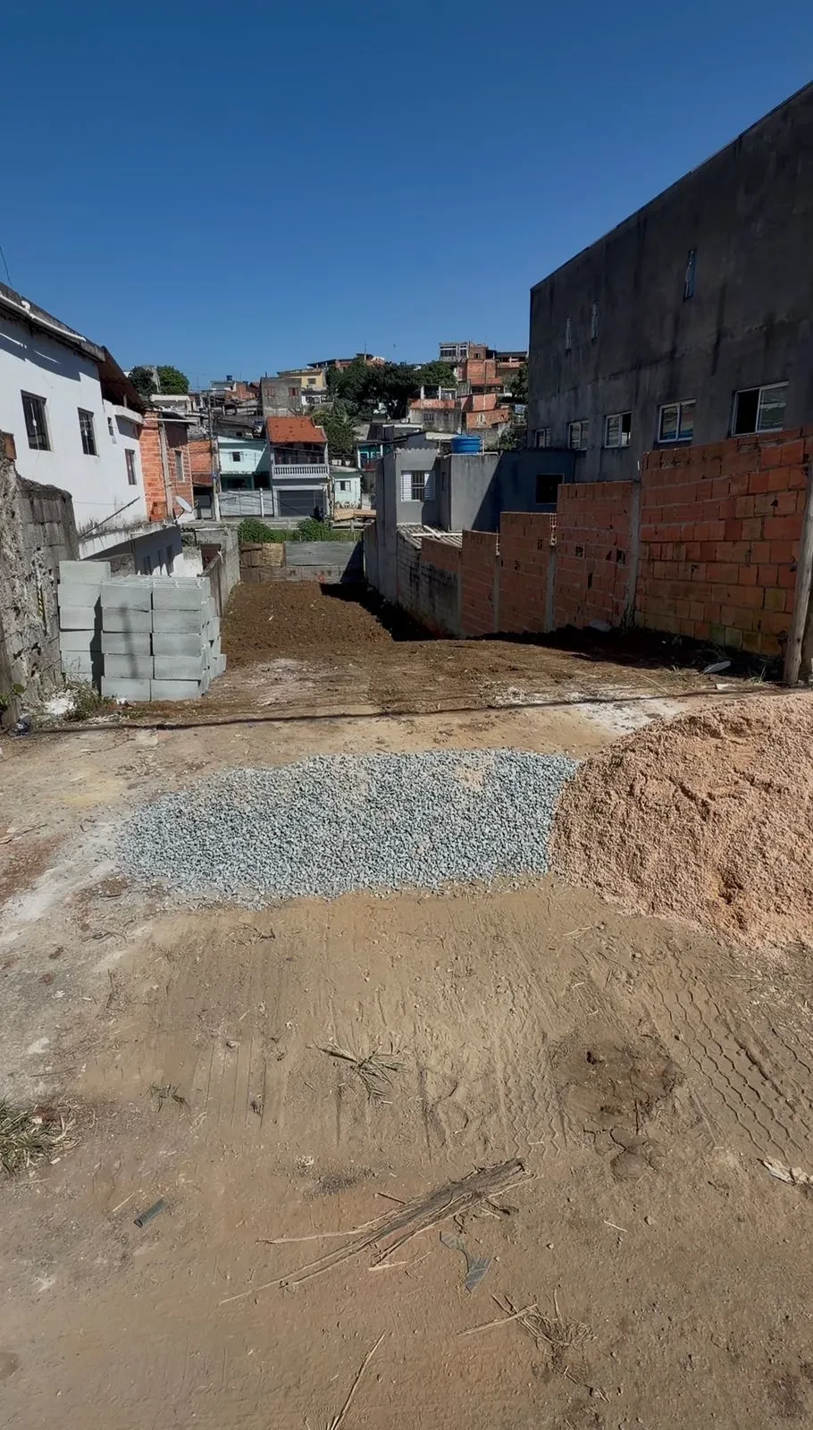 Imagem Terreno à Venda, 150 metros em Jardim Varan - Suzano