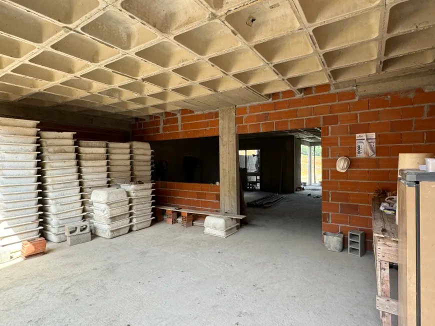 Imagem Casa com 4 Quartos à Venda, 220 m² em Novo Horizonte - Juiz de Fora