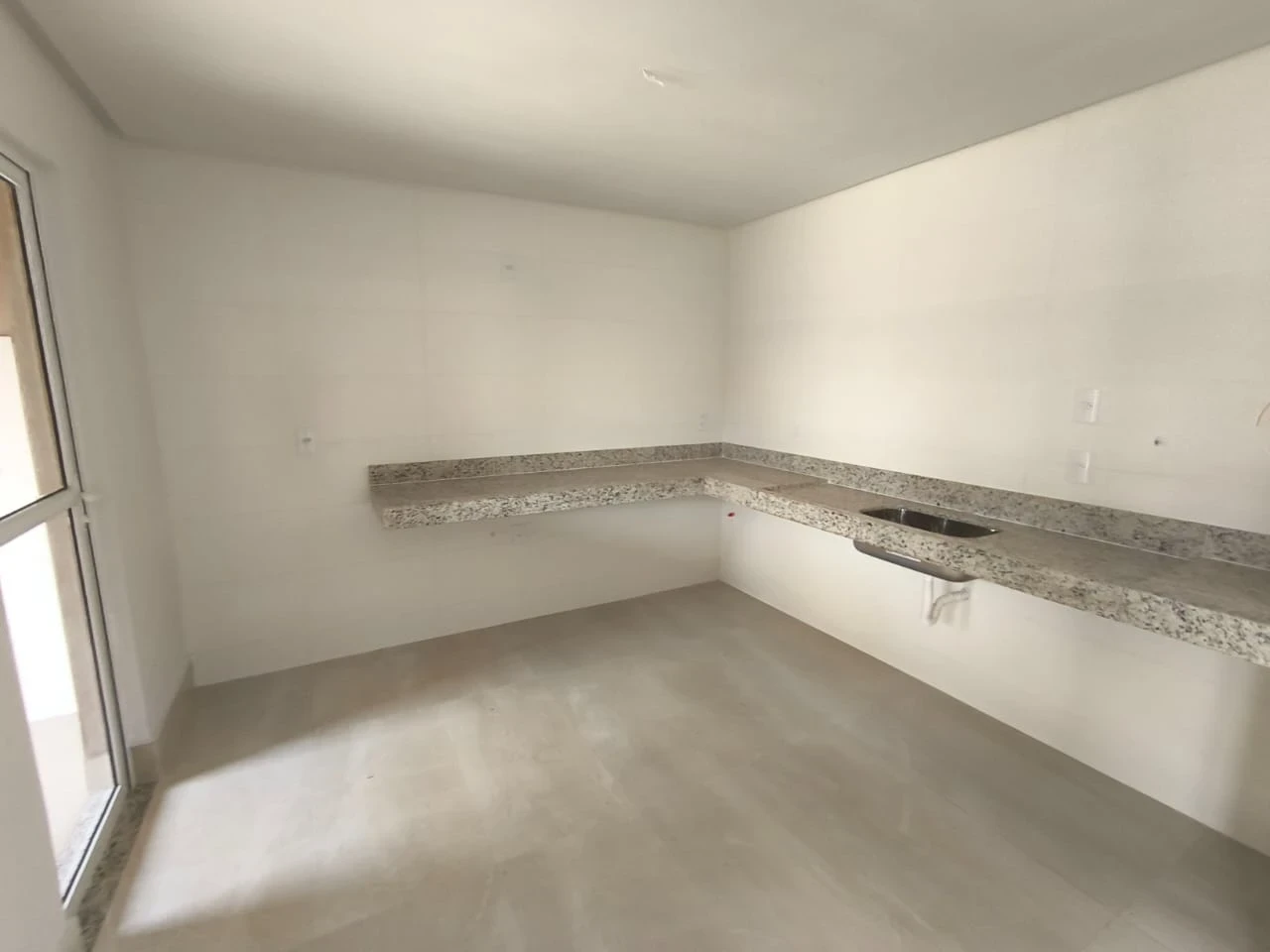 Imagem Casa de Condomínio com 3 Quartos à Venda, 135 m² em Sítios Santa Luzia - Aparecida de Goiânia