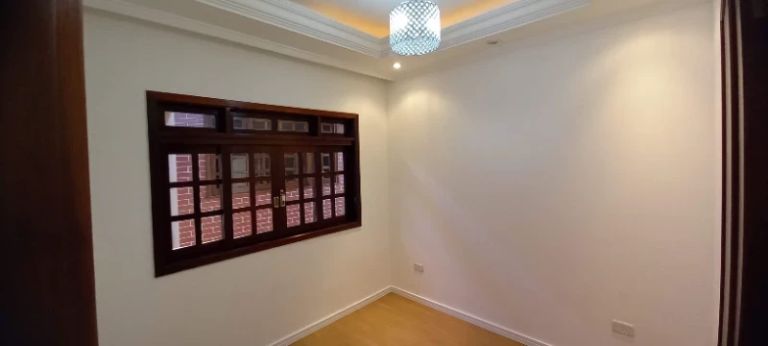 Imagem Casa com 4 Quartos à Venda, 132 m² em Aviação - São José dos Pinhais