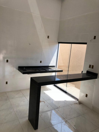 Imagem Casa com 3 Quartos à Venda, 103 m² em Condomínio das Esmeraldas - Goiânia
