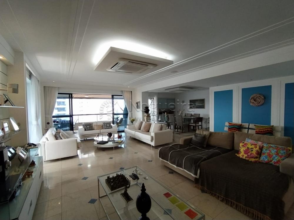 Imagem Apartamento com 4 Quartos à Venda, 393 m²em Casa Amarela - Recife