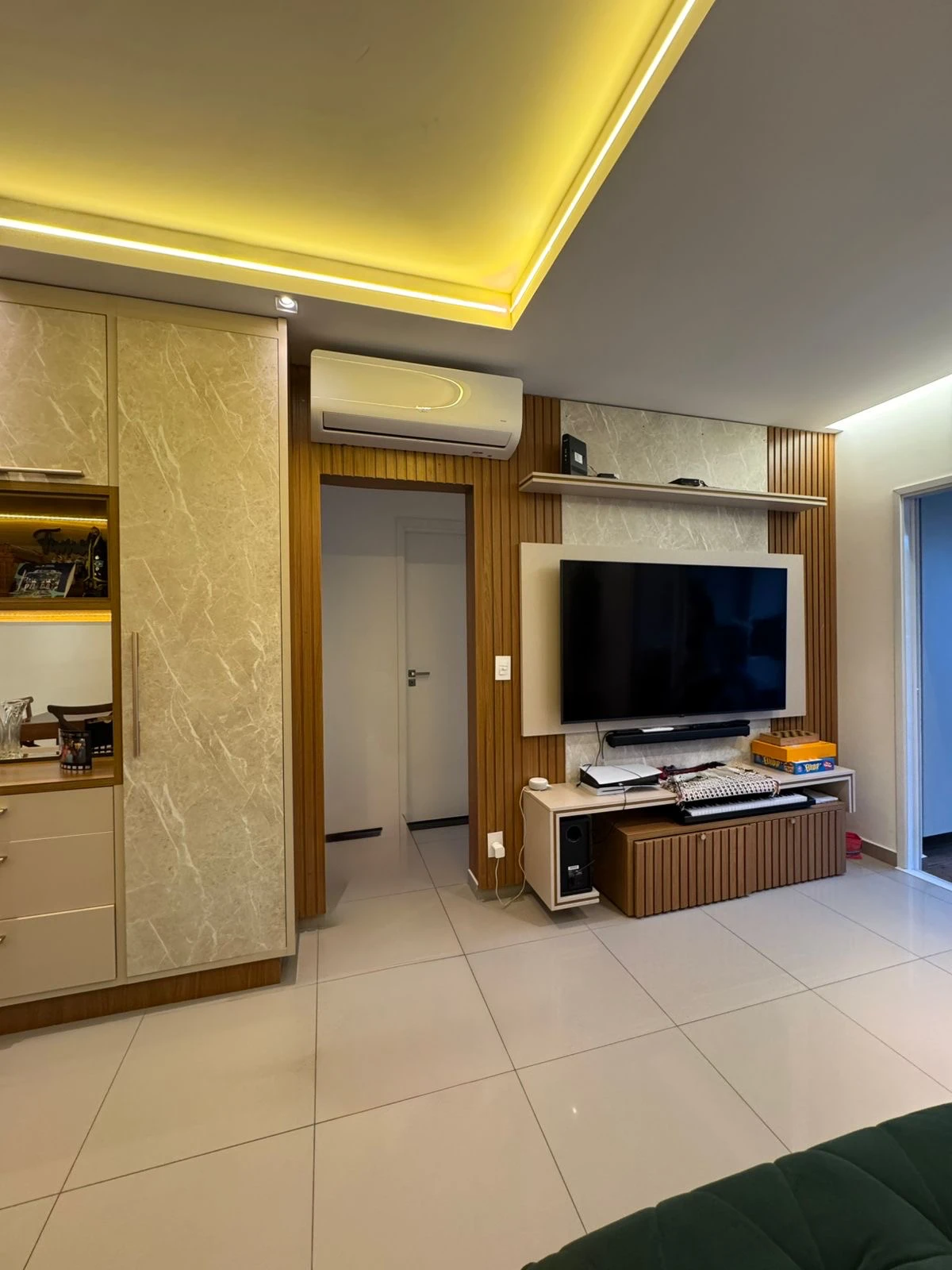 Foto do imóvel: Apartamento com 3 Quartos à Venda ou Locação, 101 m² em Sumaré - Caraguatatuba