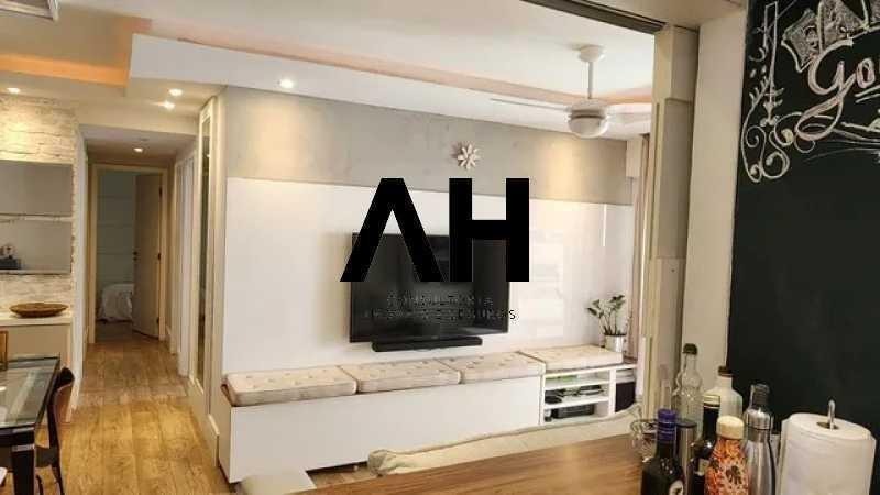 Imagem Apartamento com 3 Quartos à Venda, 96 m²em Santa Rosa - Niterói