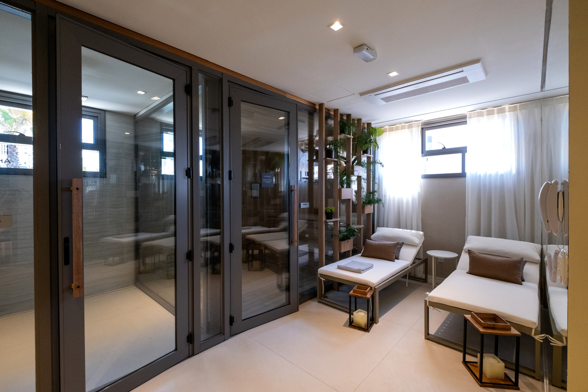 Imagem Apartamento com 2 Quartos à Venda, 76 m² em Jardim das Acácias - São Paulo
