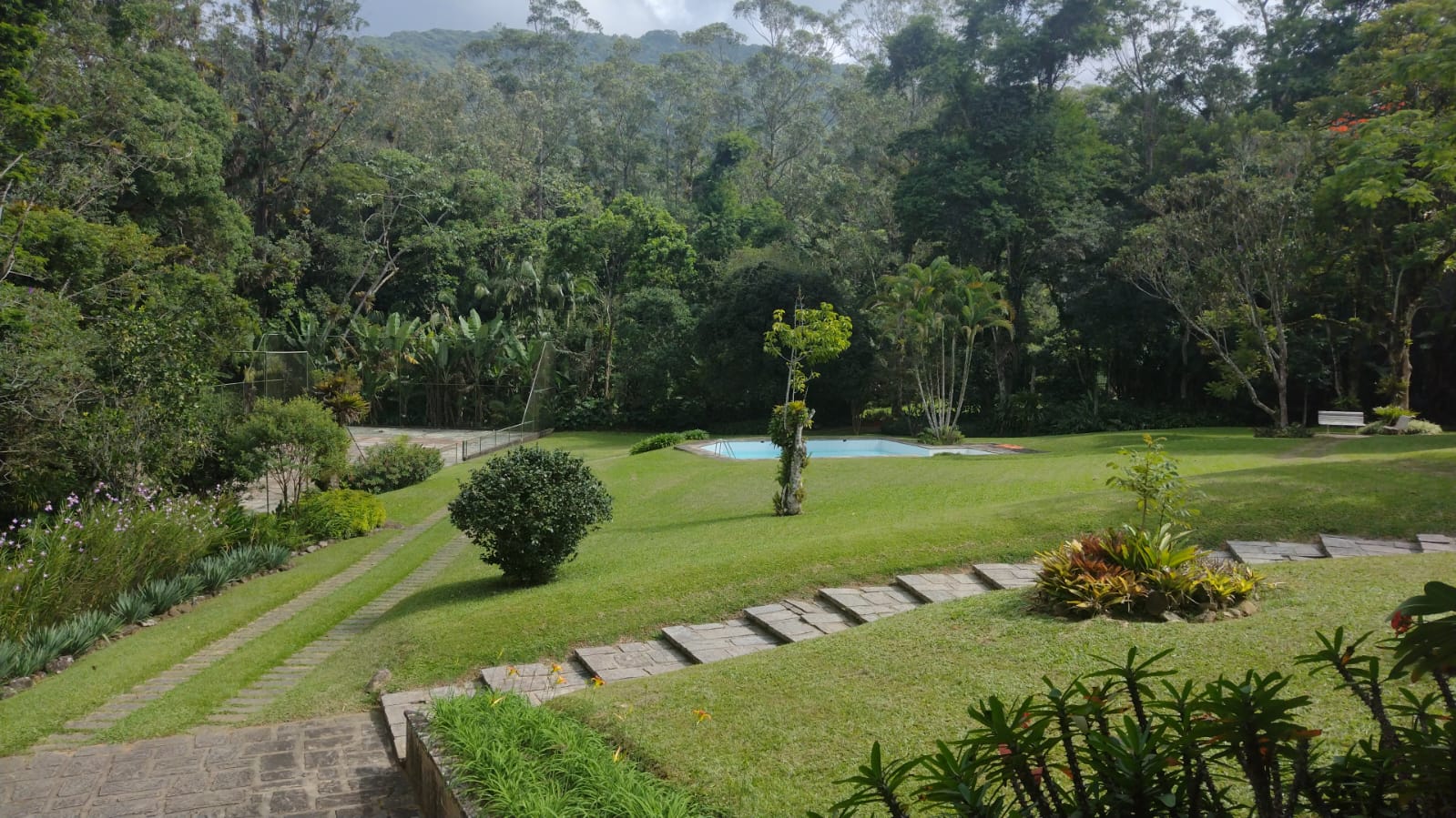 Imagem Casa com 6 Quartos à Venda, 300 m² em Bingen - Petrópolis