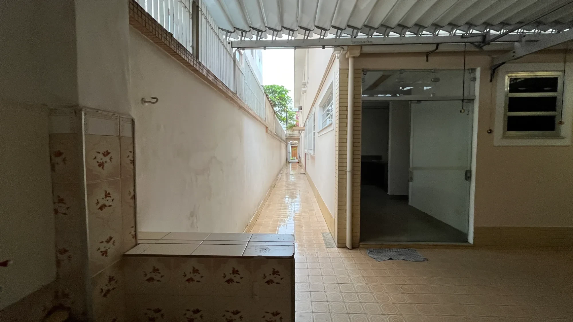 Imagem Sobrado com 4 Quartos à Venda, 295 m² em Aparecida - Santos